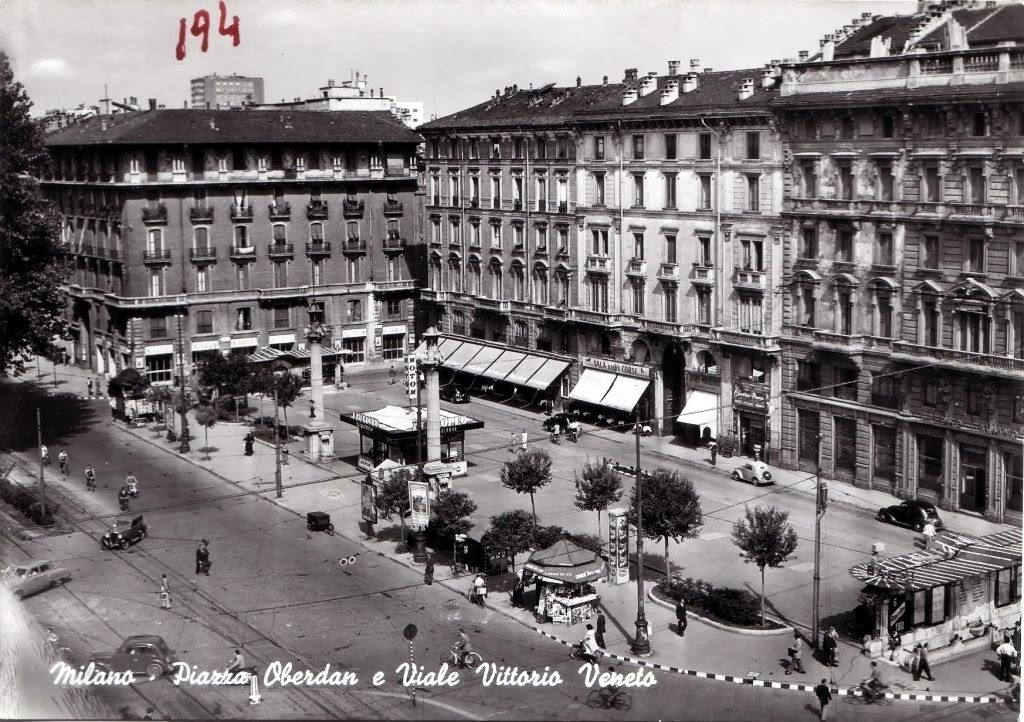 Piazza Oberdan all'inizio del 1950