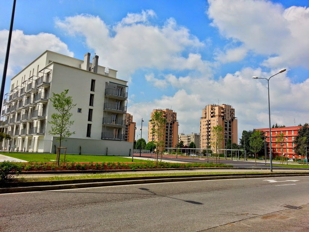 2014-04-22-via-fratelli-zoia-5