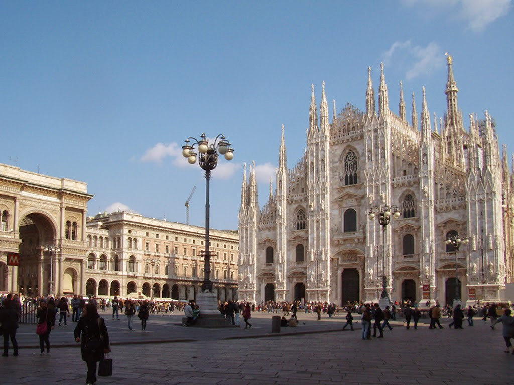 Piazza Duomo 2