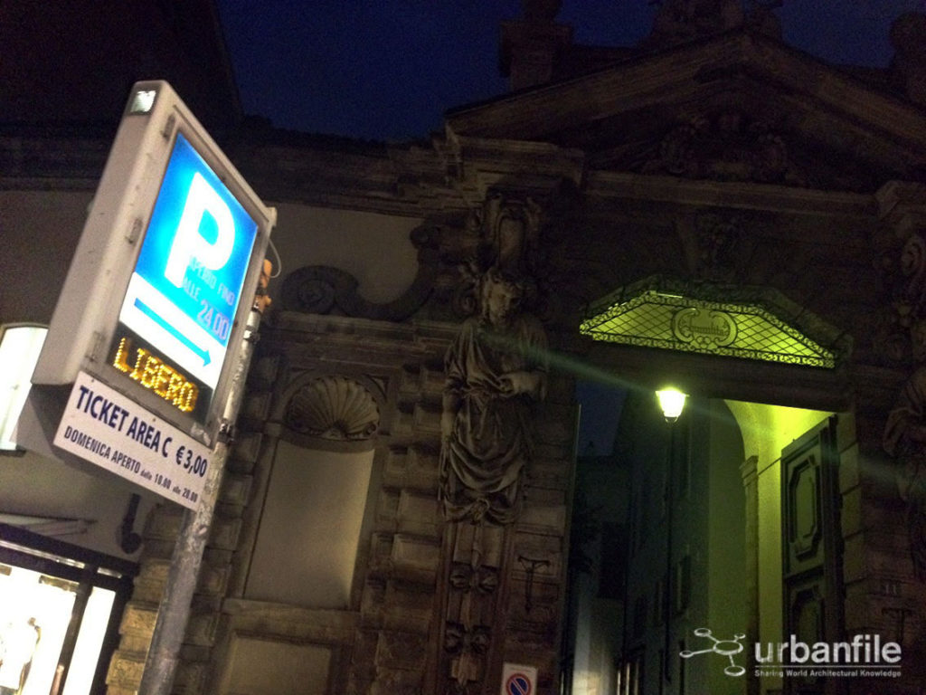 2014-09-24-illuminazione-palazzi-2