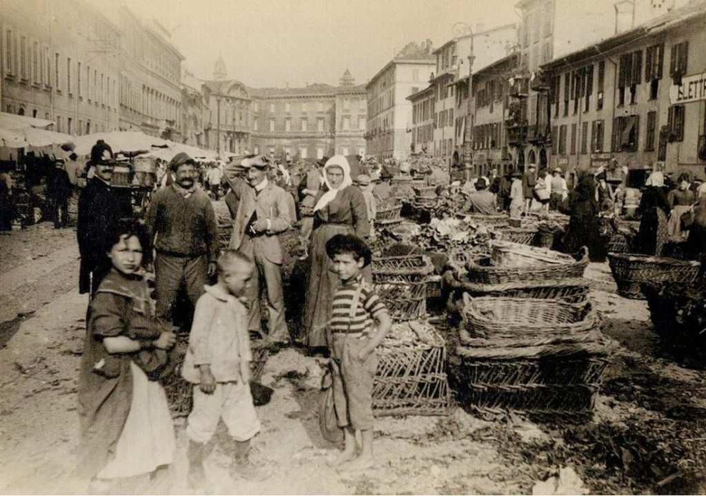 Il mercato di Porta Tosa 1906