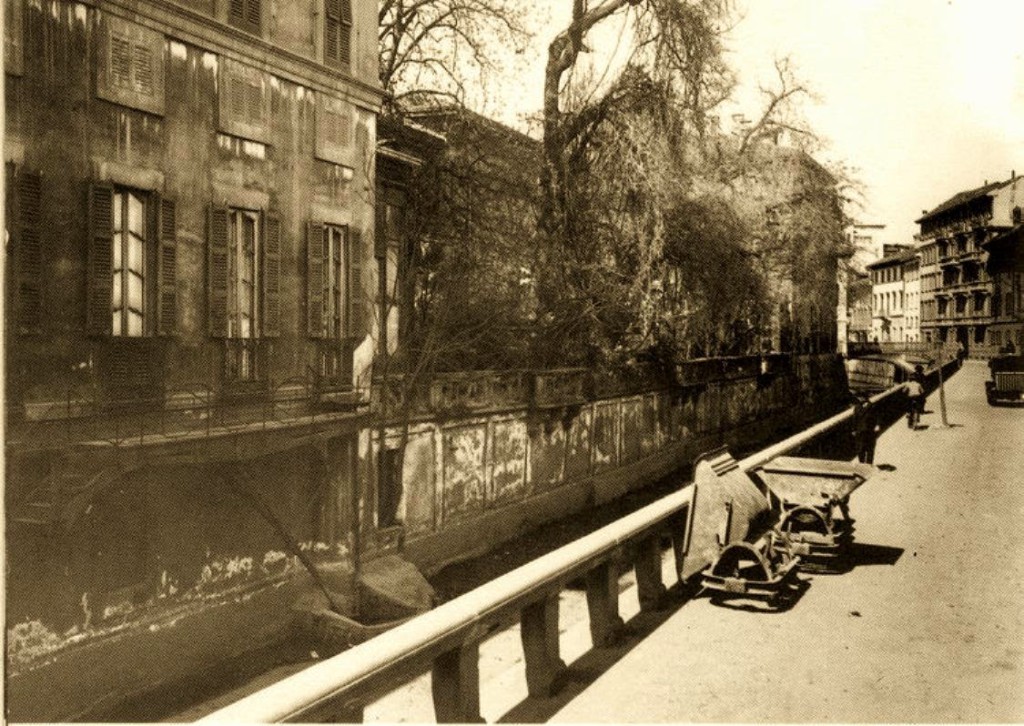Palazzo Visconti di Modrone, dal Naviglio in asciutta