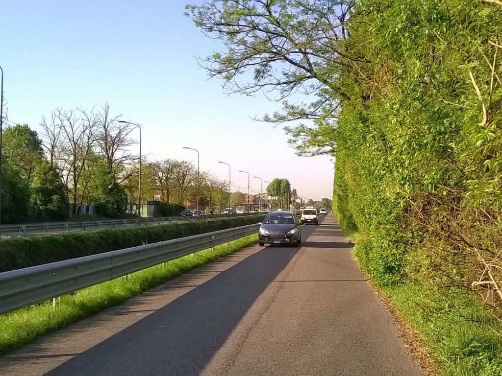 2015-04-20-alzaia-naviglio-pavese-boffalora-2