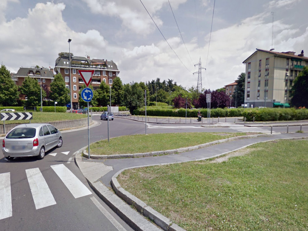 2015-07_Gallaratese_Tralicci_3