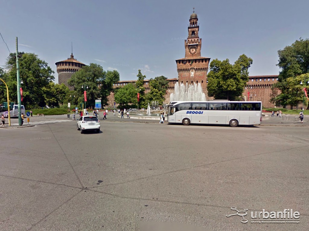 Piazza Castello 1