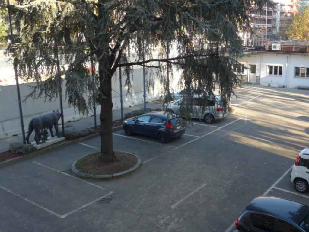 Cortile_Domodossola_Lupa_Capitolina_Milano