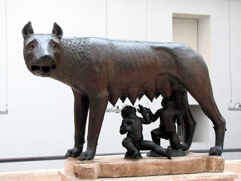 Lupa-capitolina_Milano_0
