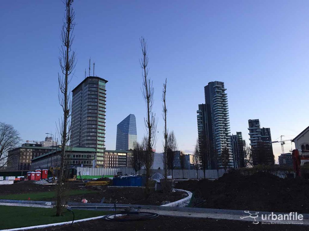 2016-11-26_porta_nuova_biblioteca_alberi_11