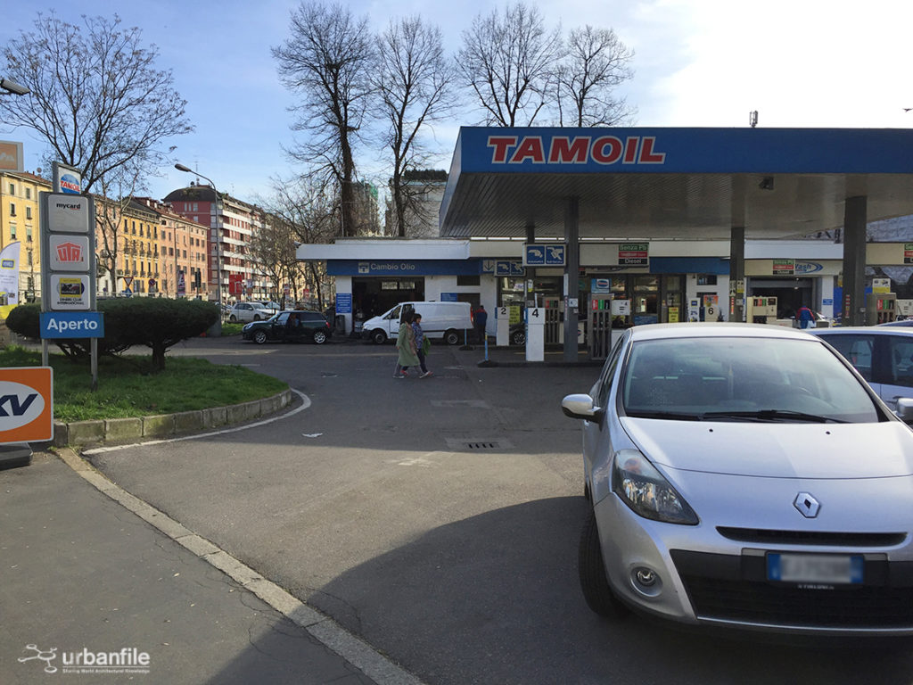 2017-03-11_Distributore_Benzina_Porta_Volta_7