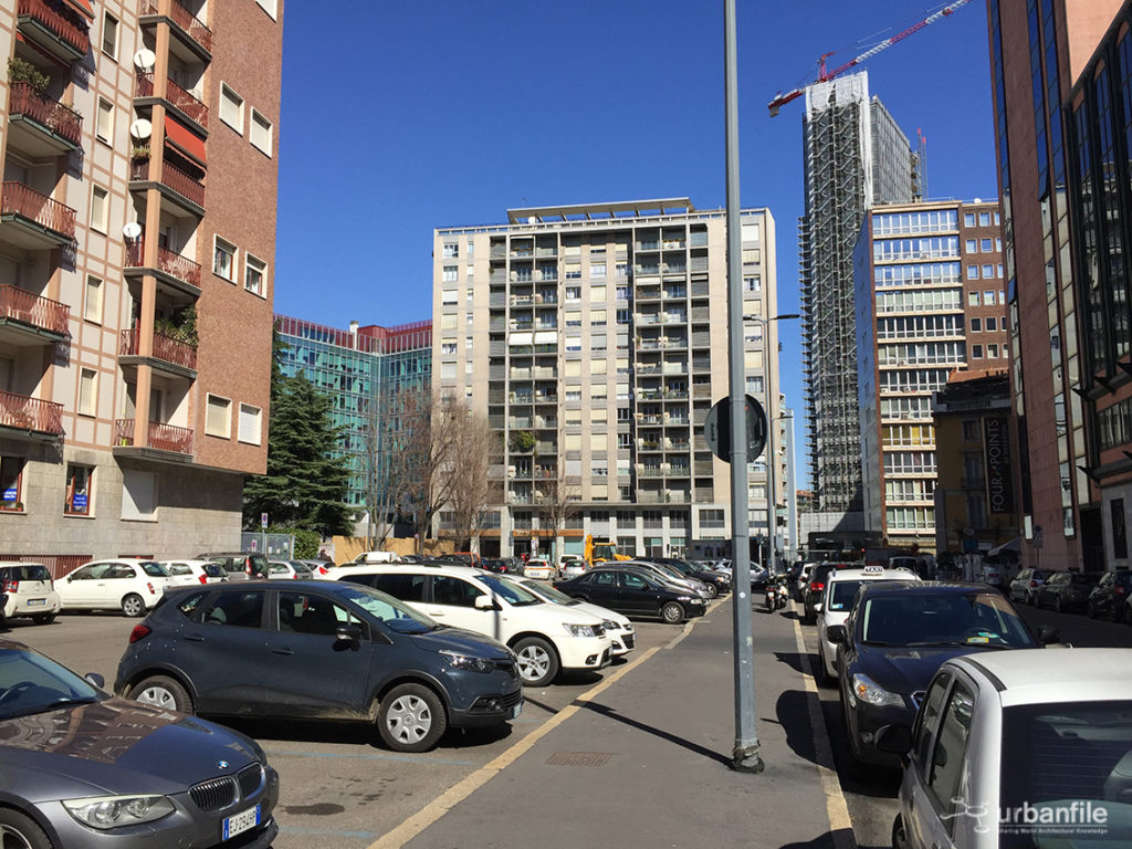 2017-03-11_Via_Cornalia_Parcheggio_7