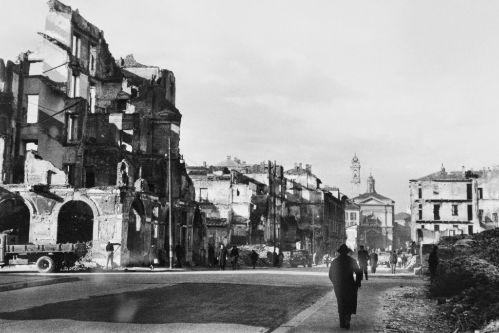 via Molino delle Armi alla fine della seconda guerra mondiale