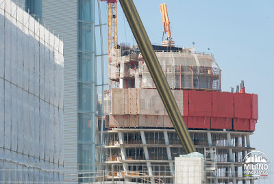 Zona Tre Torri – Giro al cantiere di Citylife: la torre Hadid