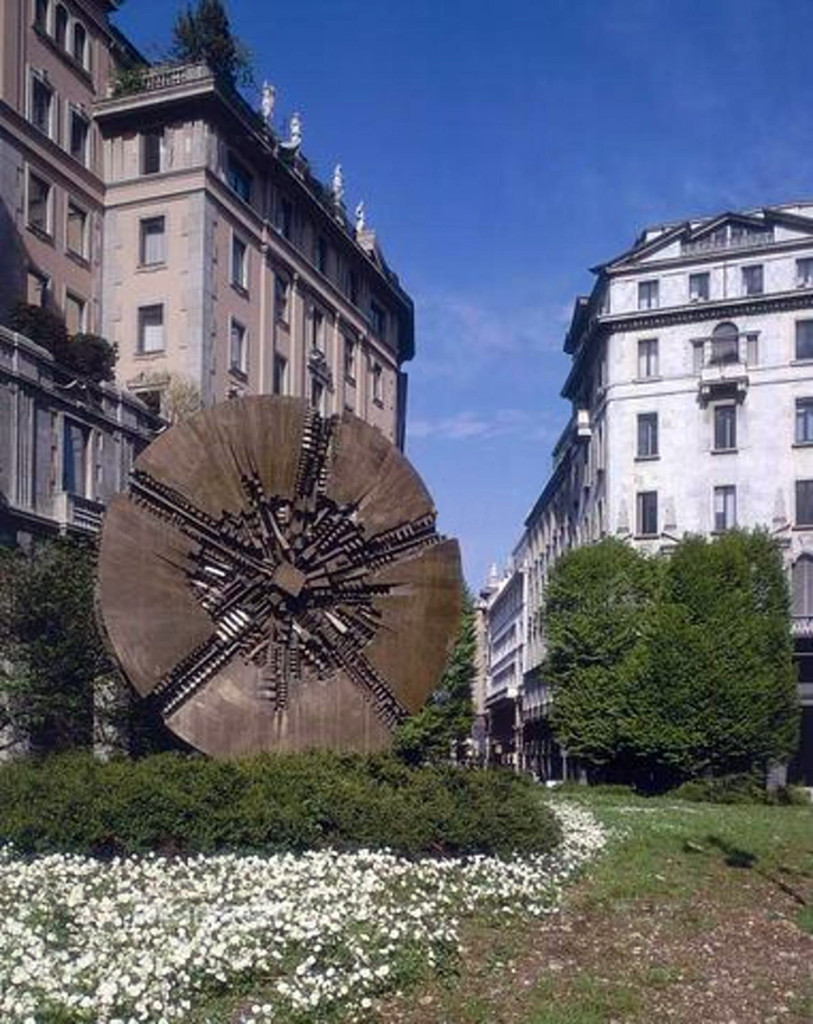 Piazza_Meda_2000-2004