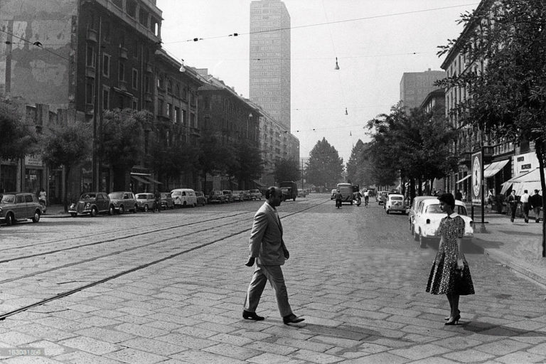 Milano | Centrale - Via Vittor Pisani e quella sciatteria ...