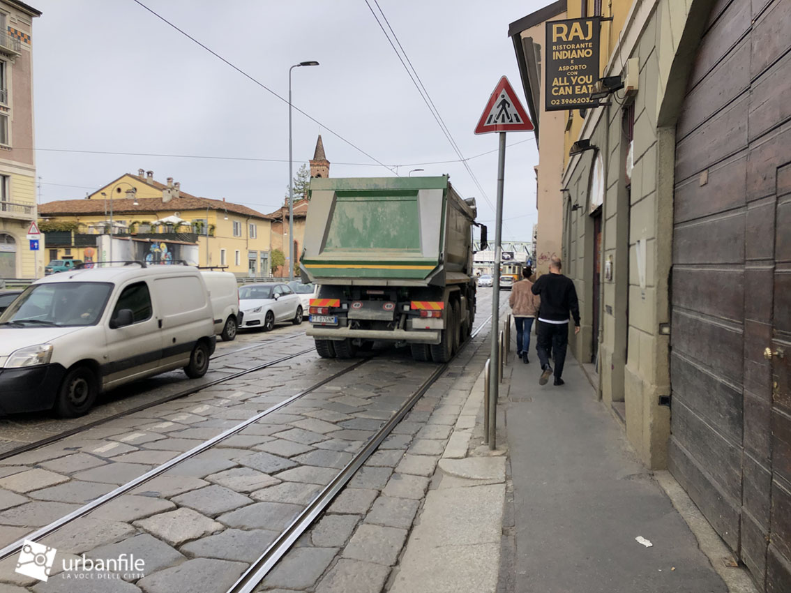 Milano | San Cristoforo – Via Lodovico il Moro: ci risiamo. Un vero