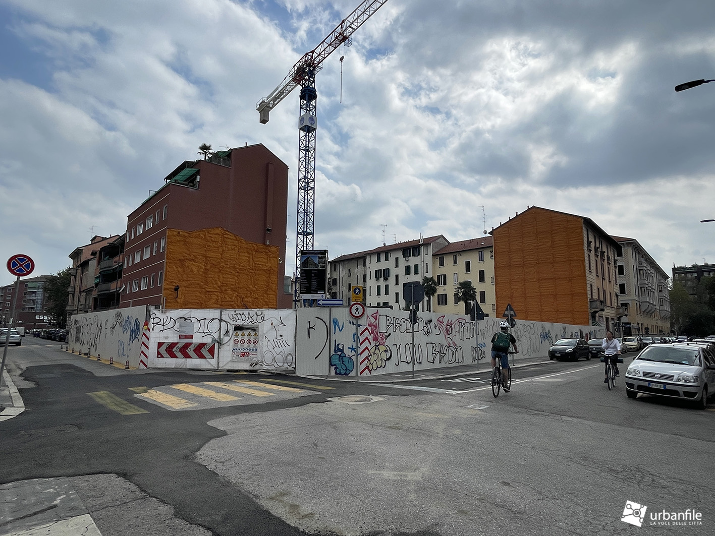 Milano | Chiesa Rossa – Cantieri di via Carcano: c’è chi comincia e chi sparisce…