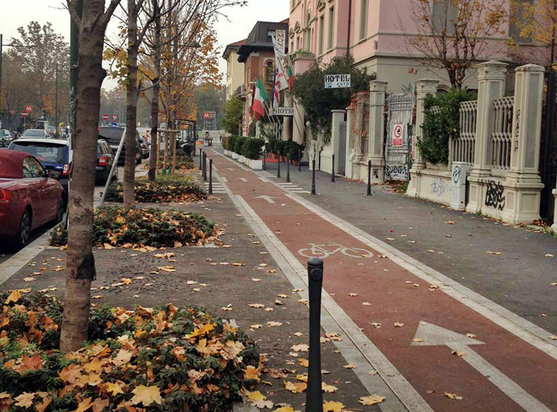 Milano | Fiera Bolla – Riqualificata la ciclabile di via Monte Rosa