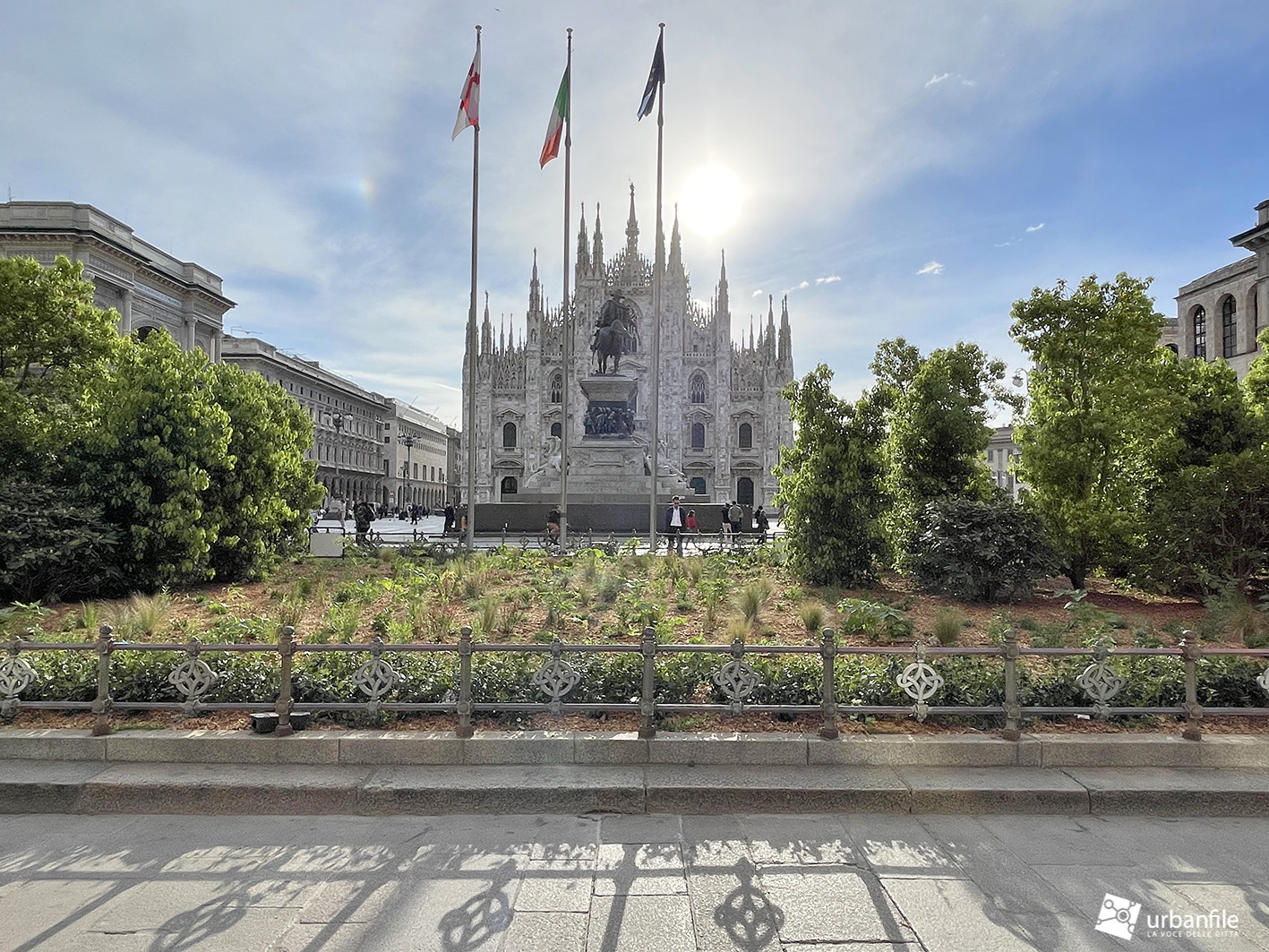 Milano | Centro Storico – Completata Oasi Zegna, l’aiuola di piazza Duomo