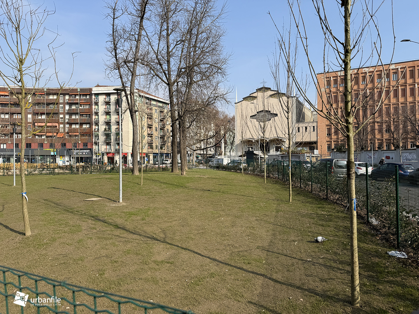 Milano | Lorenteggio – Aspettando la primavera nella rinnovata piazza Frattini