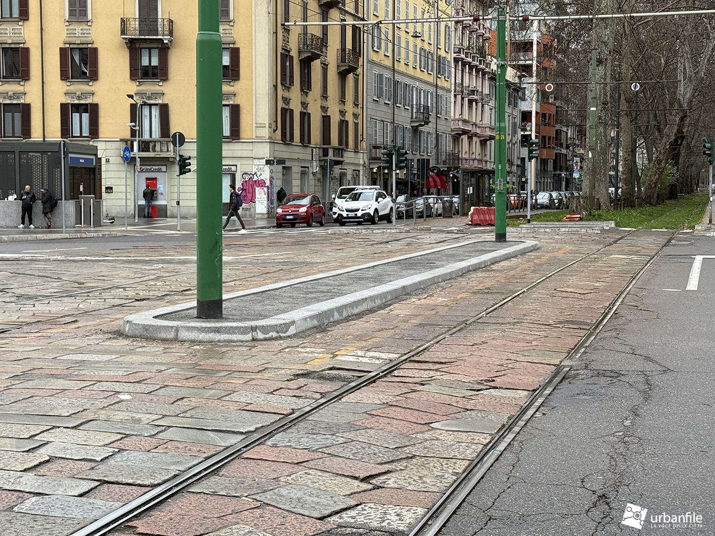 Milano | Porta Monforte – Piazza Tricolore: completata l’isola spartitraffico