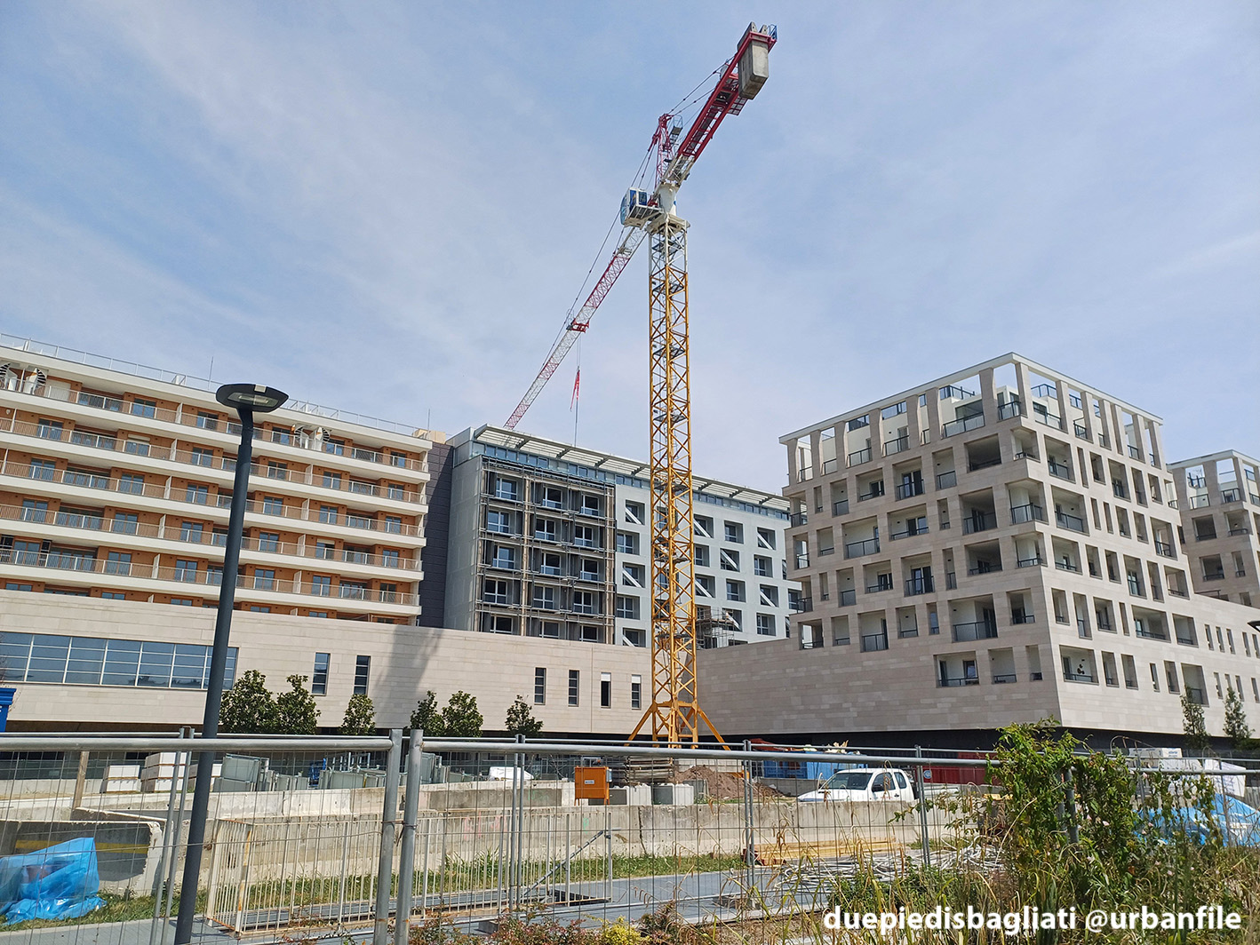 Milano | Porta Vittoria – Cantiere del complesso polifunzionale di via Cena: cambio di pelle per il civico 6