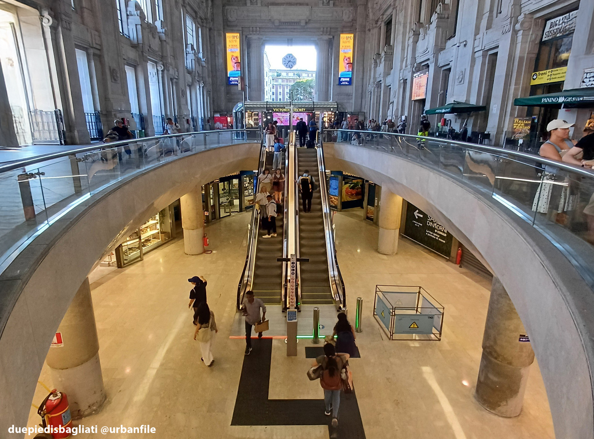 Milano | Centrale – Rinnovo scale mobili in Stazione Centrale: agosto 2025, operativa la prima nuova scala mobile