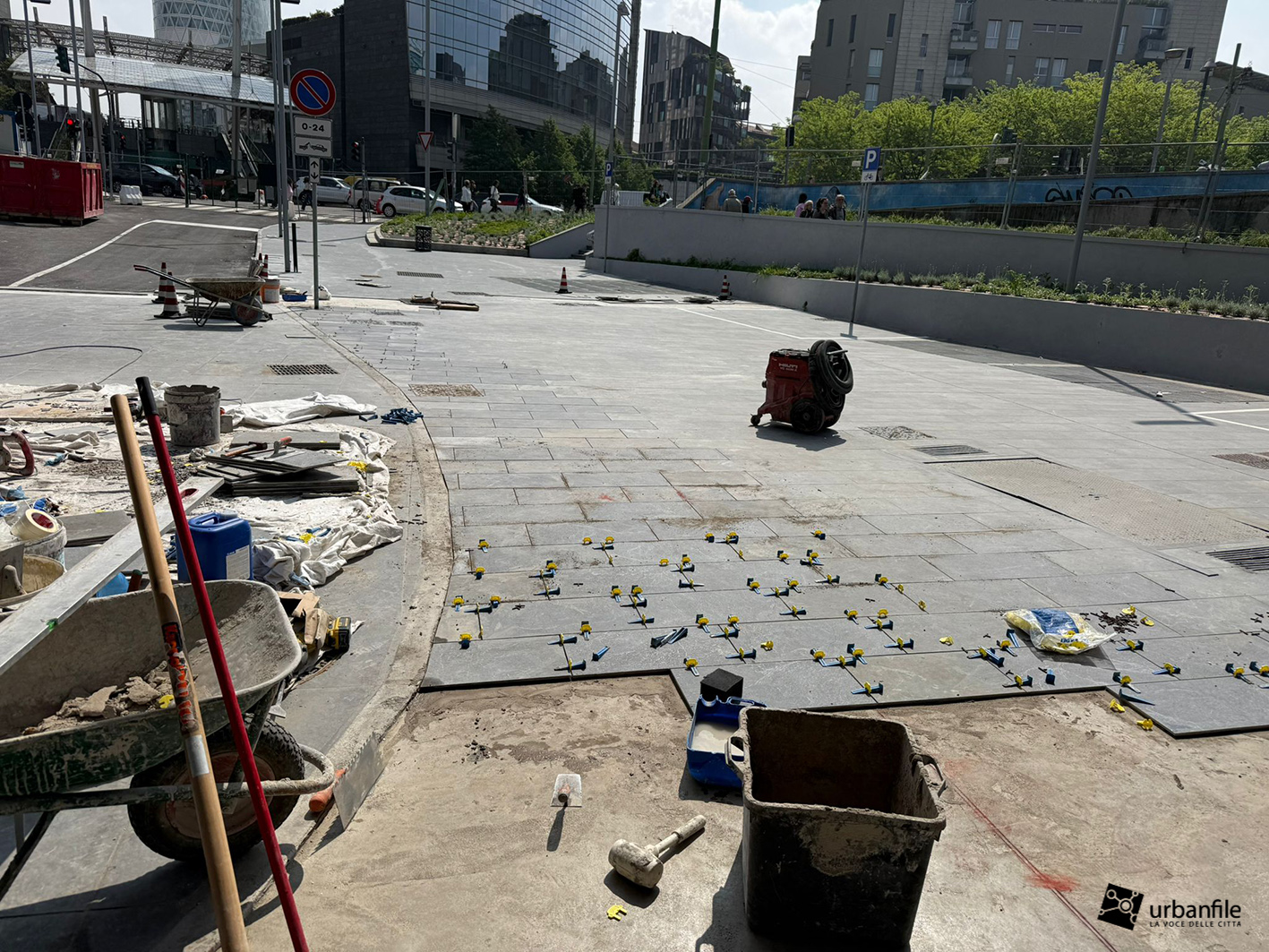 Milano | Porta Garibaldi – Cantiere riqualificazione piazza Freud: ultimi “tasselli”